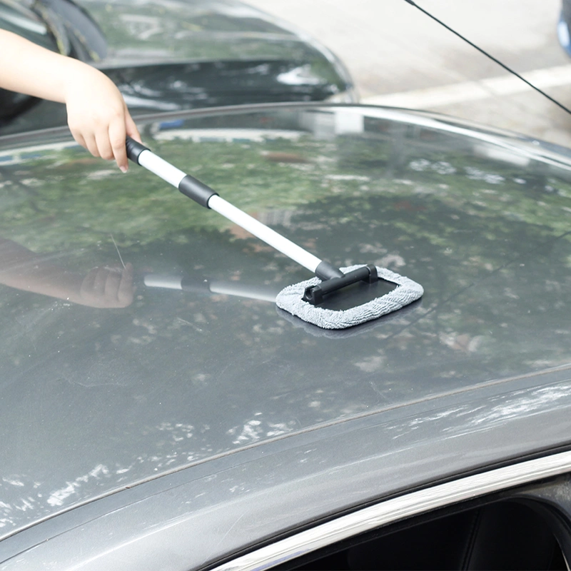 Car windshield duster