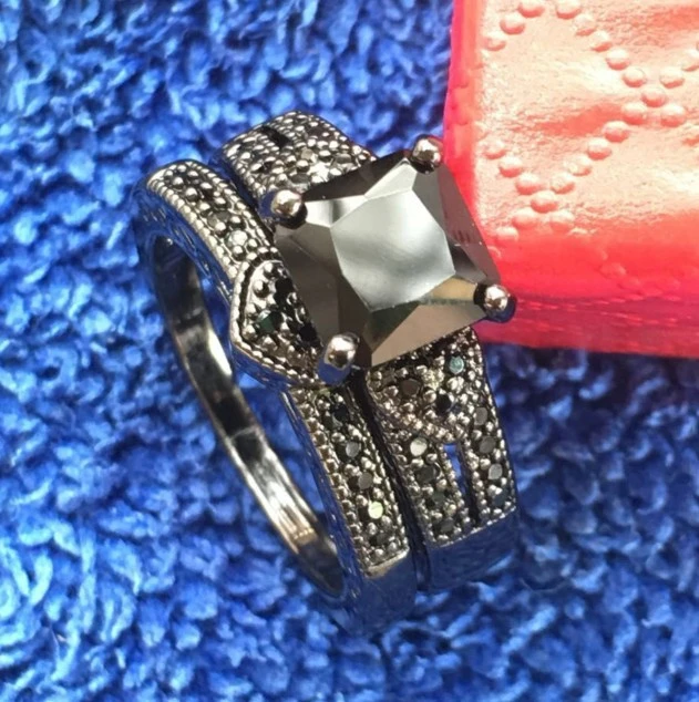 Love heart black gold two-piece ring