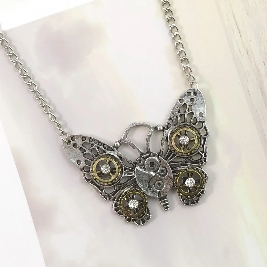 European And American Steampunk Heart-Shaped Mechanical GearNecklace