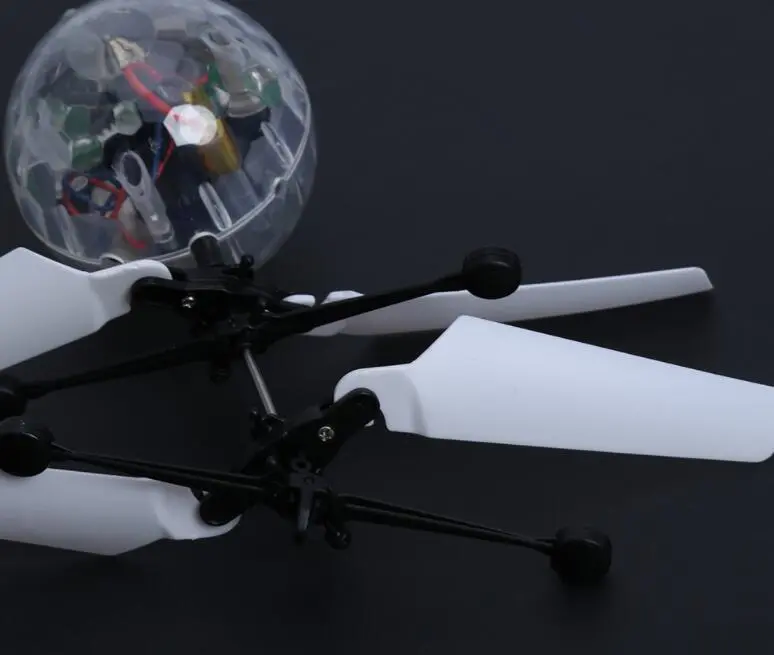 Colorful Induction Suspension LED Flashing Crystal Ball Helicopter Flying Ball Disco Magic Children Toy Gift