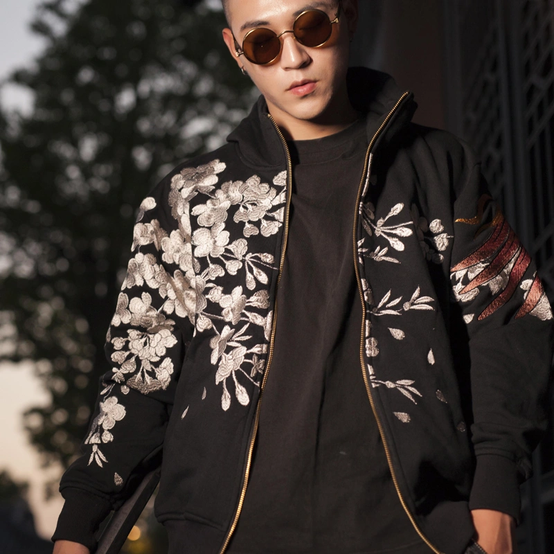 Embroidered men's hooded sweater