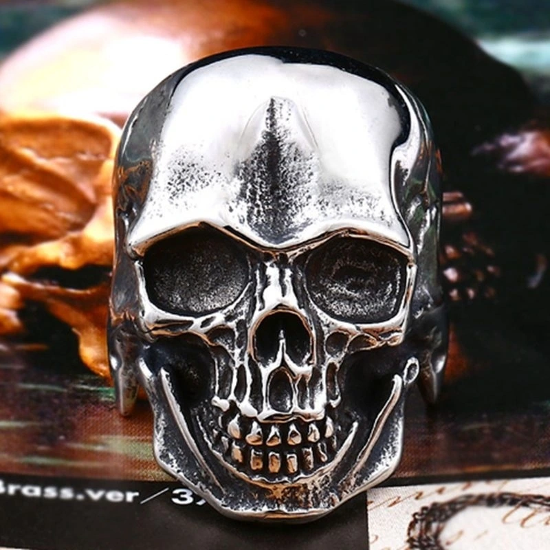 Punk skull ring