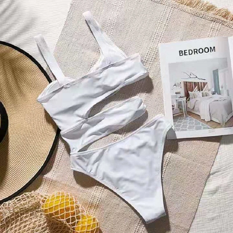 Irregular stitching exposed umbilical jumpsuit