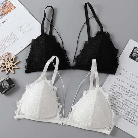 Triangle cup front buckle bra