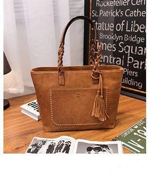 Solid Color Retro Tassel Single Shoulder Bag