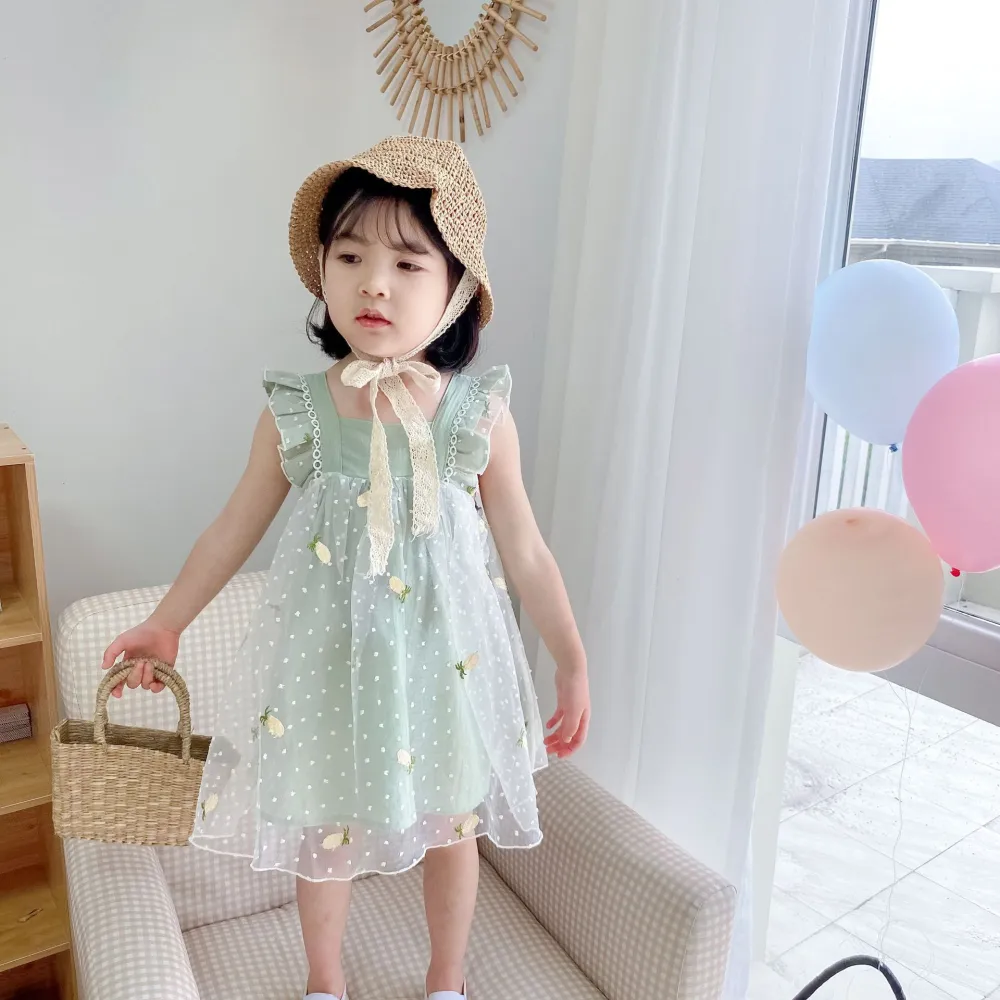 Small Fresh Pineapple Embroidery Net Yarn Flying Sleeve Dress