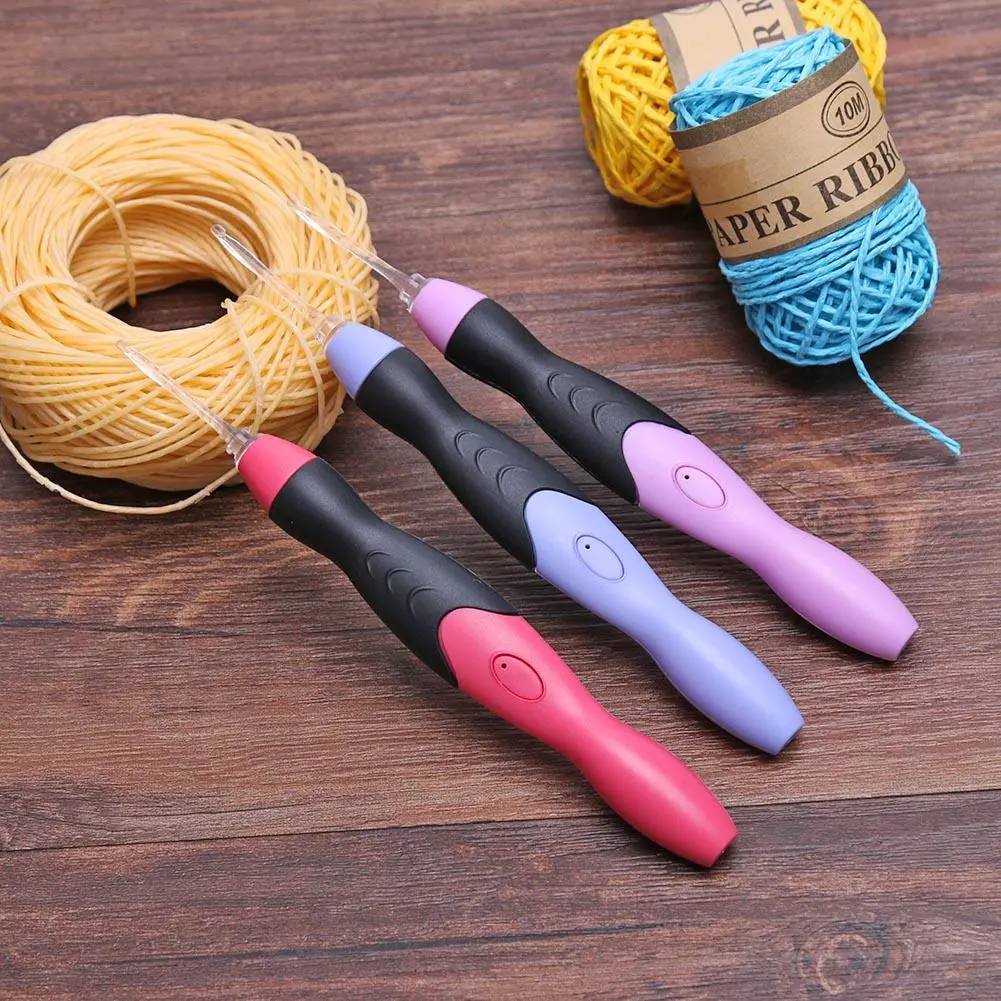 Glowing Crochet Hook Can Be Recharged To Adjust The Brightness