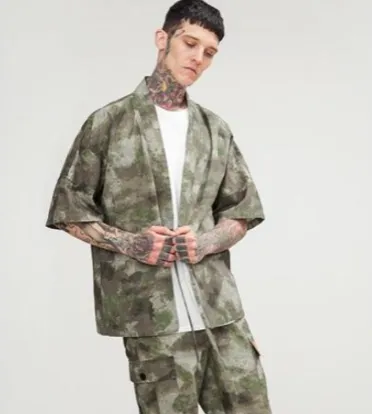Men's Japanese Personality Camouflage Five-point Sleeve Shirt Robe Cardigan Kimono Coat Men's Loose Shirt