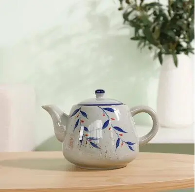 Retro Hand-painted Blue And White Porcelain High Temperature Teapot