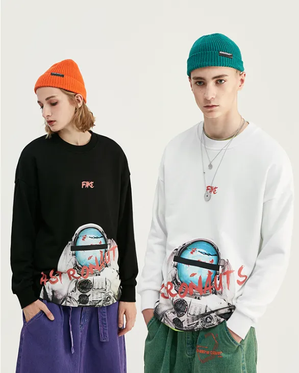 Astronaut printing round neck casual sweater male