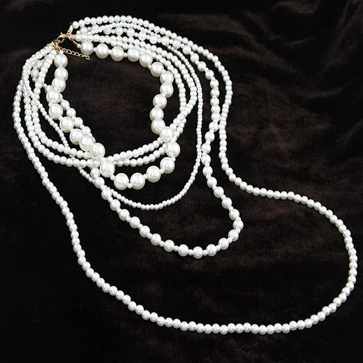 Wild pearl exaggerated decoration sweater chain