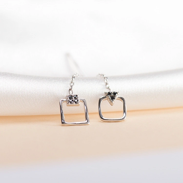 Long earrings with diamond earrings