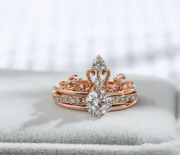 Crown ring