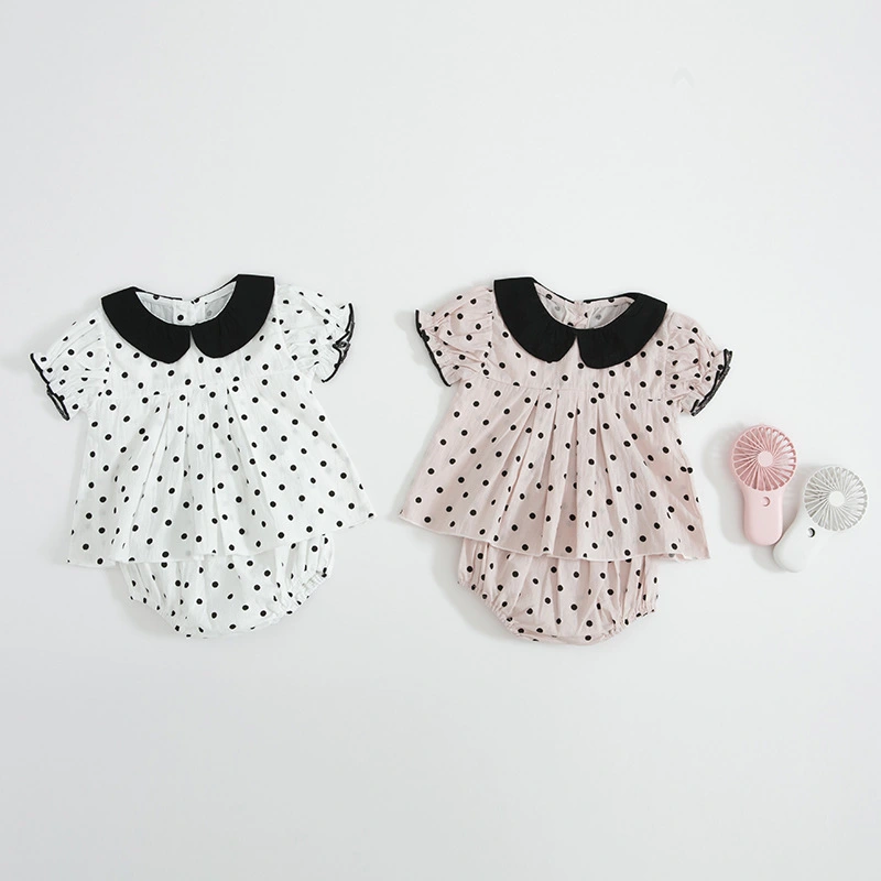 Two-piece baby girl blouse and pants