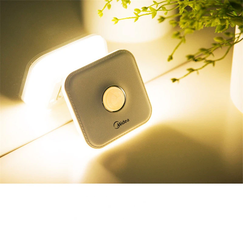 Automatic induction night light