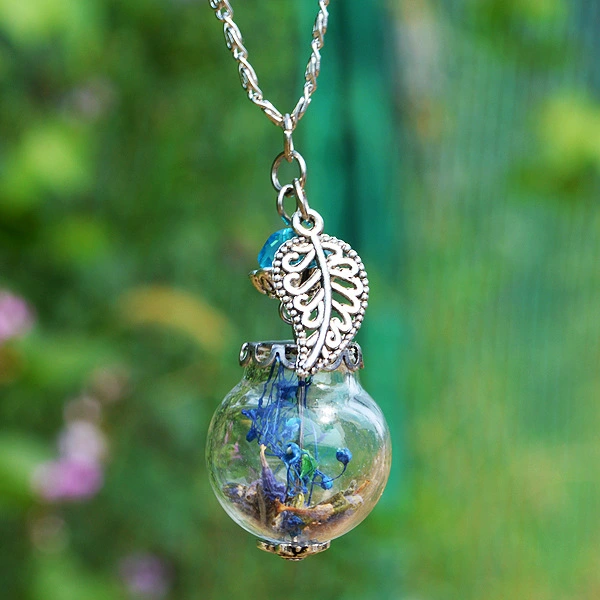 Glass cover necklace