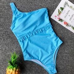 One-shoulder one-piece swimsuit