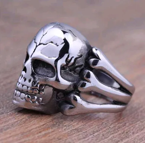 Fashion personality Shantou men's domineering titanium steel ring ring