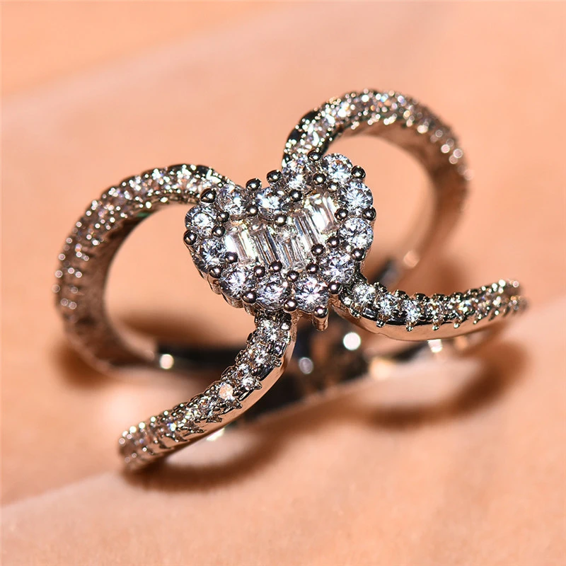 Heart-shaped zircon ring