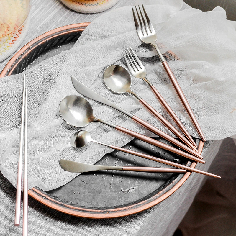 Stainless steel cutlery set