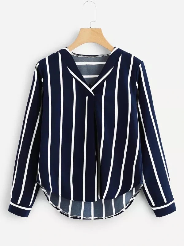 V-neck long-sleeved shirt