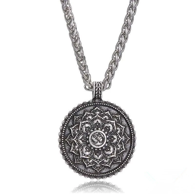 Pendentif Om en Argent Antique