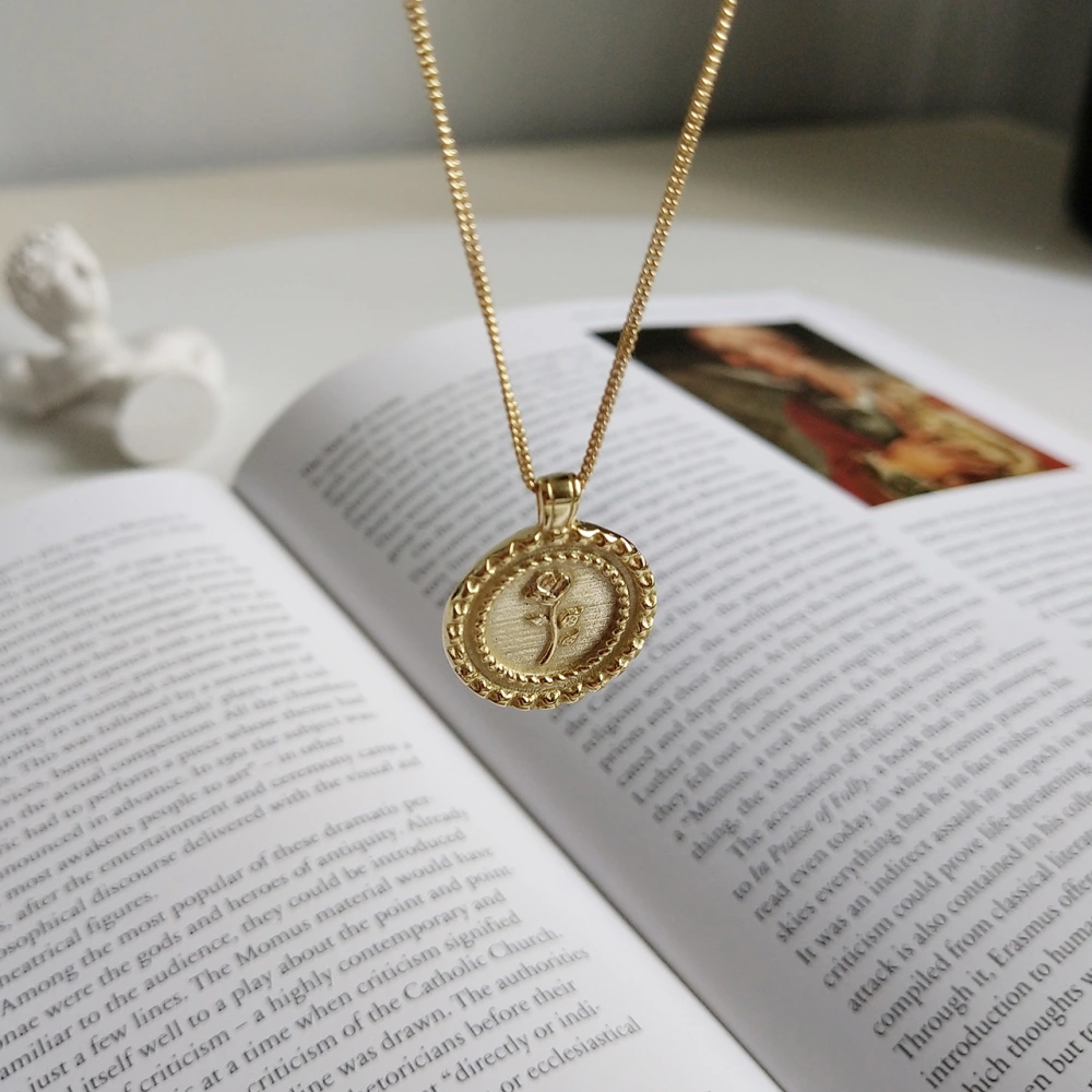 Round brand rose gold necklace