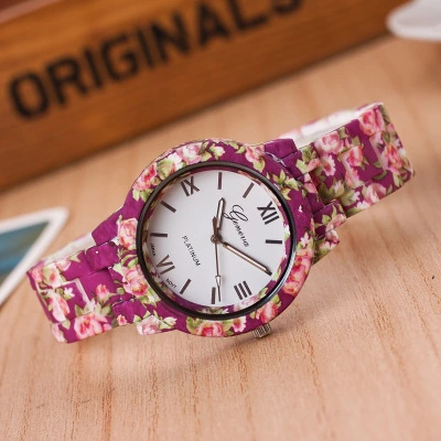 Female pattern silicone watch