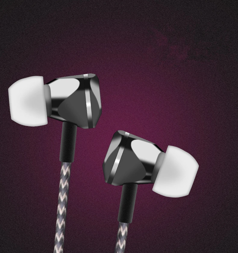 Metal heavy bass earphone