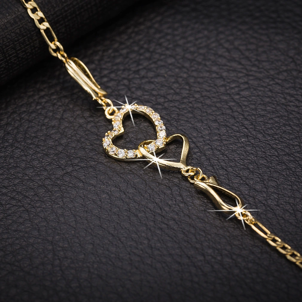 Hollow heart-shaped zircon bracelet