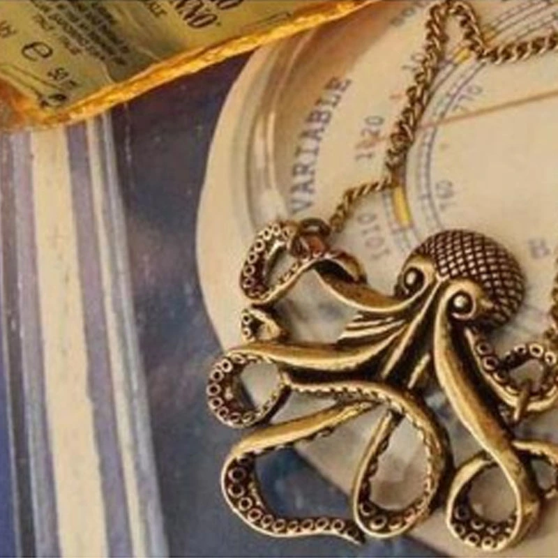 Octopus retro long necklace