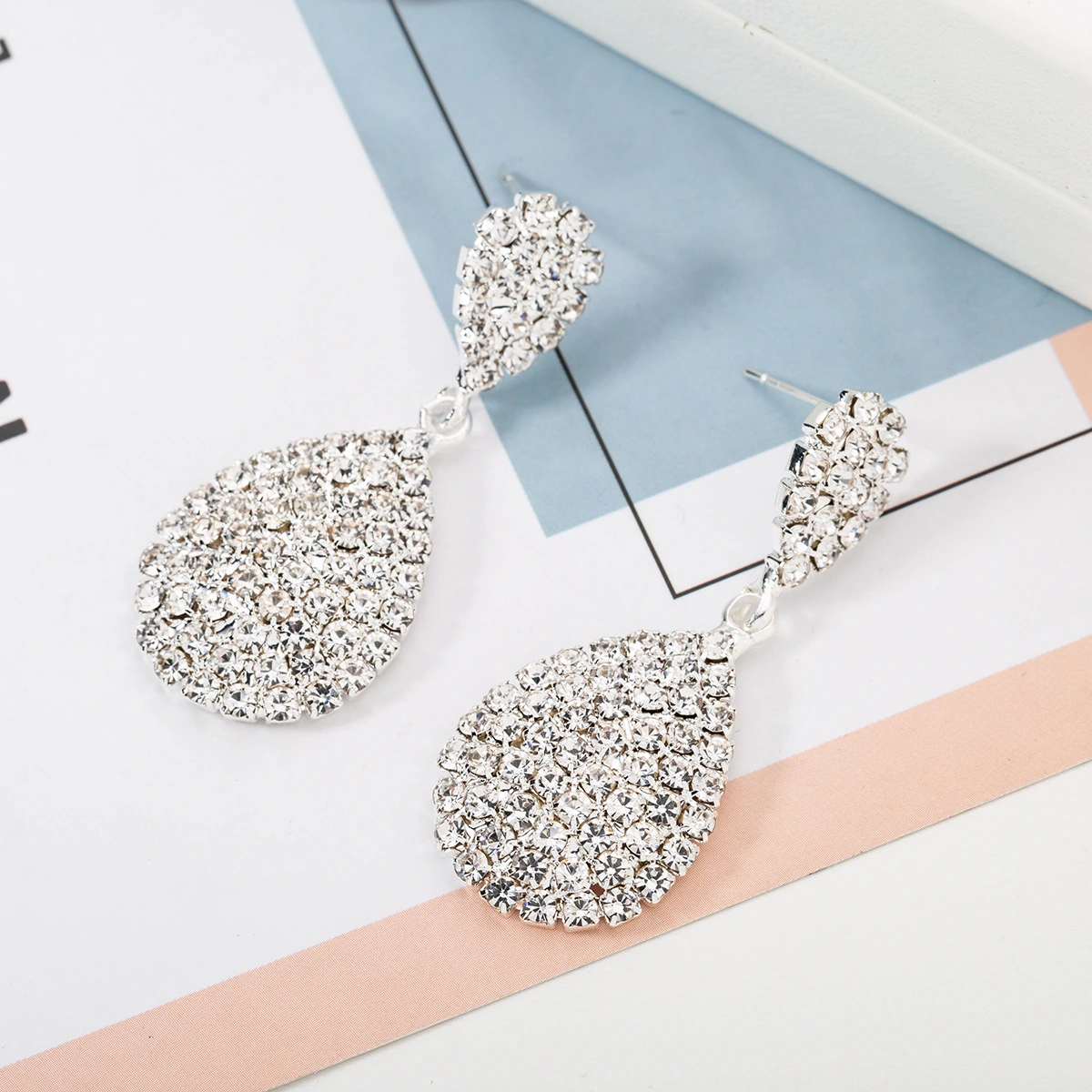 Rhinestone Claw Chain Drop Stud Earrings