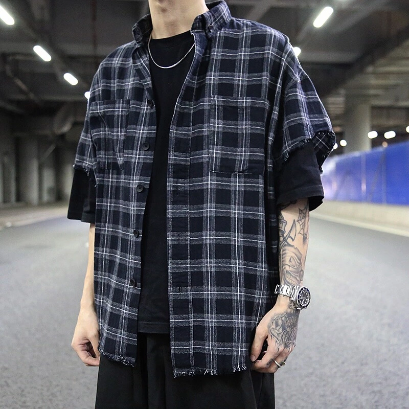 Check sleeveless shirt