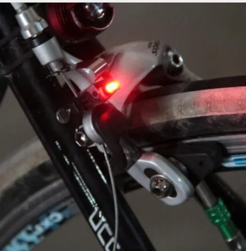 Bicycle V brake brake light Super bright bicycle light Road car front and rear brake lights Folding car brake tail light
