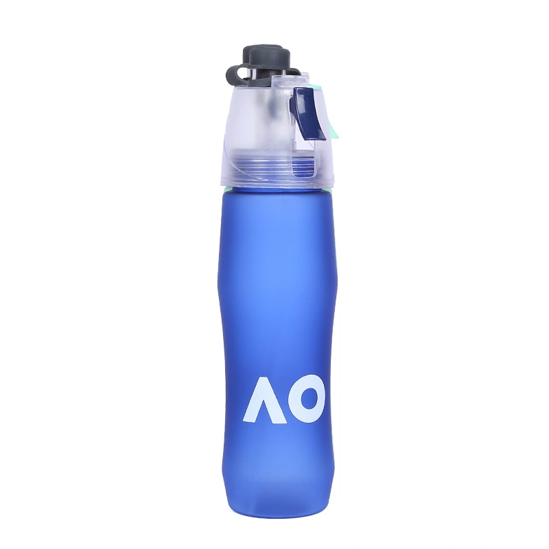 Plastic spray sports bottle