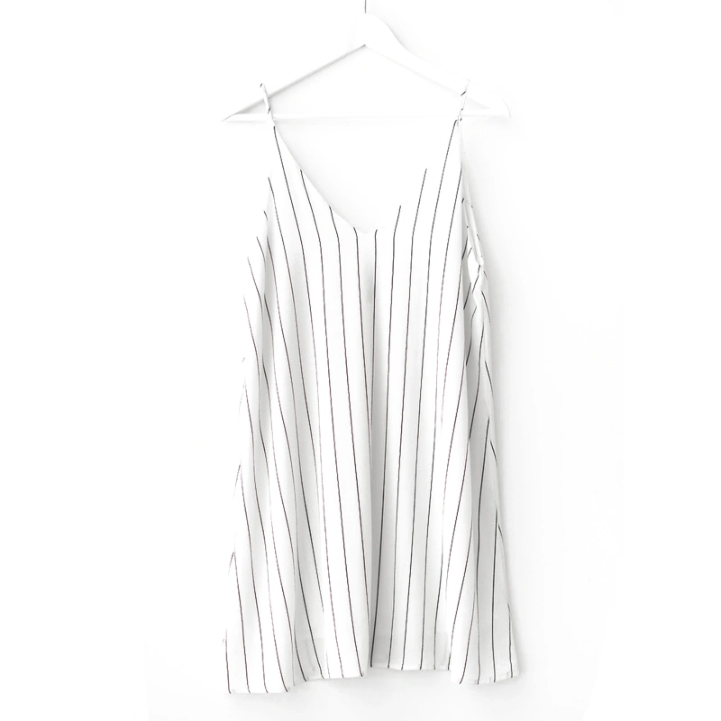 V-neck large striped loose strap skirt