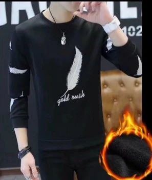 In the winter of 17 new Japanese men's cashmere T-shirt sleeve to add youth leisure T-shirt sweater slim men thickening