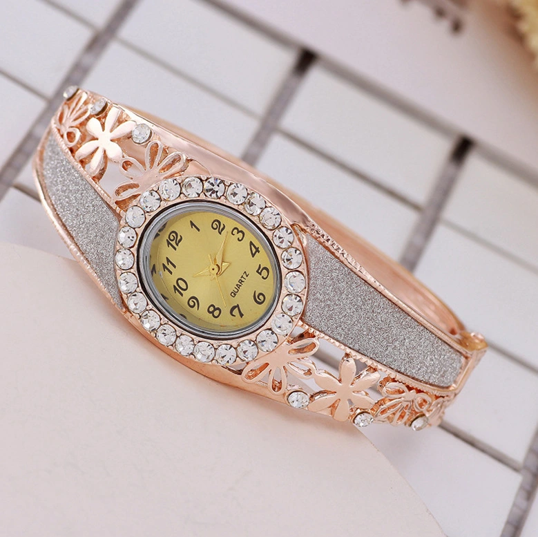 Fashion female student bracelet watch