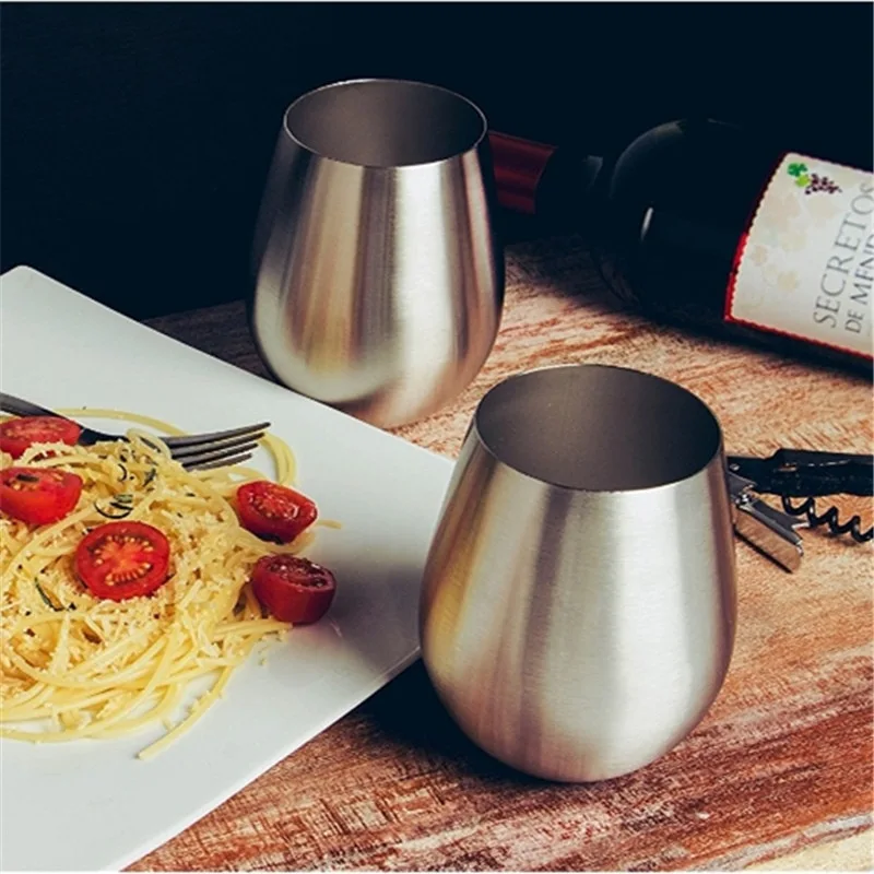 Stainless steel egg-shaped beer mug