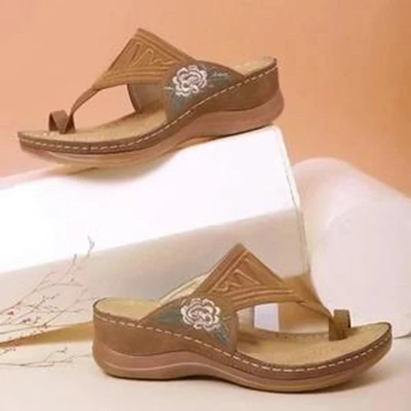 Large Size Slip-On Flower Sandals And Slippers