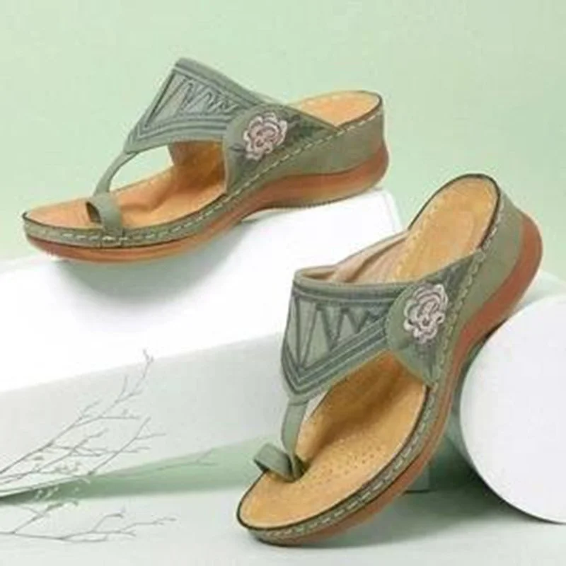 Large Size Slip-On Flower Sandals And Slippers