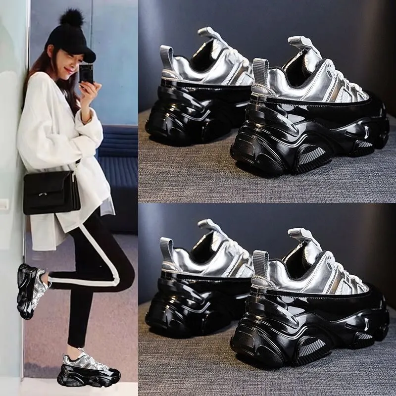 Black Old Shoes Female Ins Super Fire New Autumn thick Bottom Showing Feet Small Casual Sports Running Shoes For Students