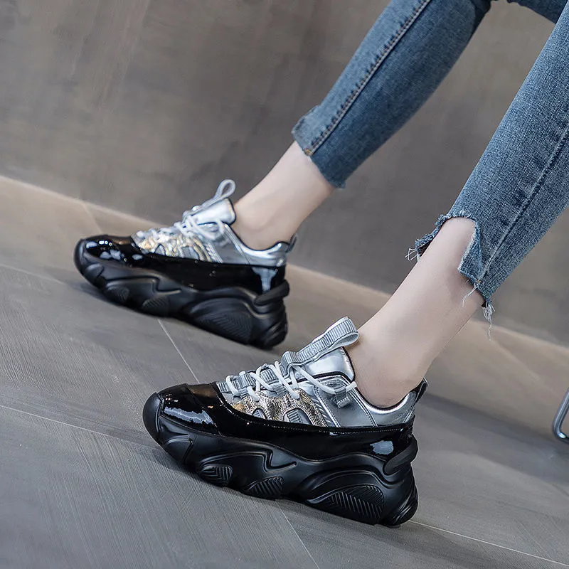 Black Old Shoes Female Ins Super Fire New Autumn thick Bottom Showing Feet Small Casual Sports Running Shoes For Students