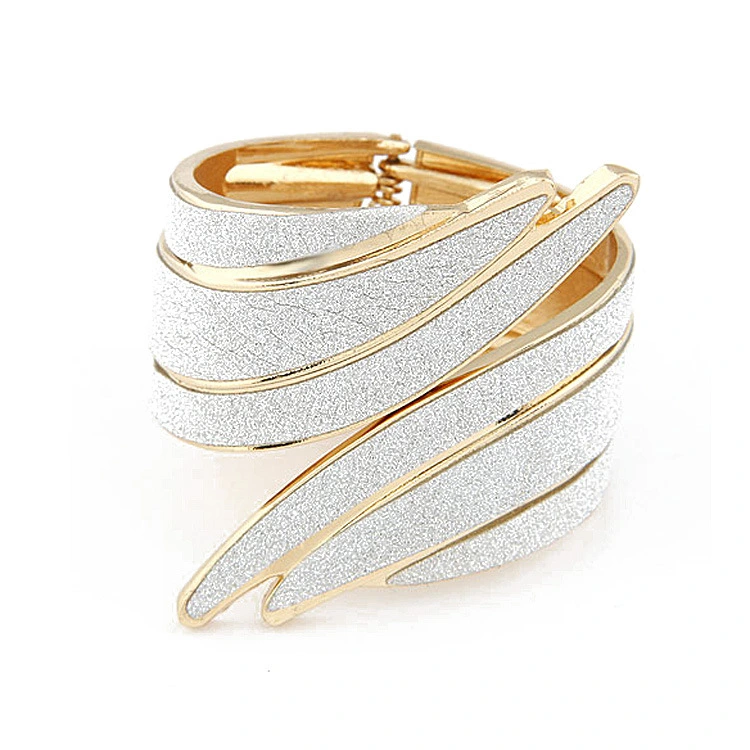 Angel Wings Three And A Half Super Wide Opening Bracelet