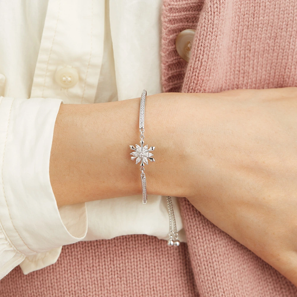 Ladies Platinum Plated Simple Bracelet With Zircon