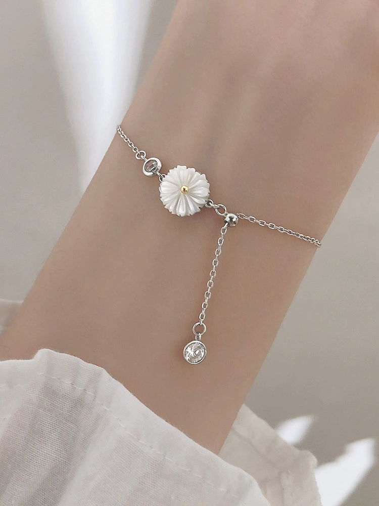 Little Daisy Pull Bracelet Cute Summer Student Bracelet