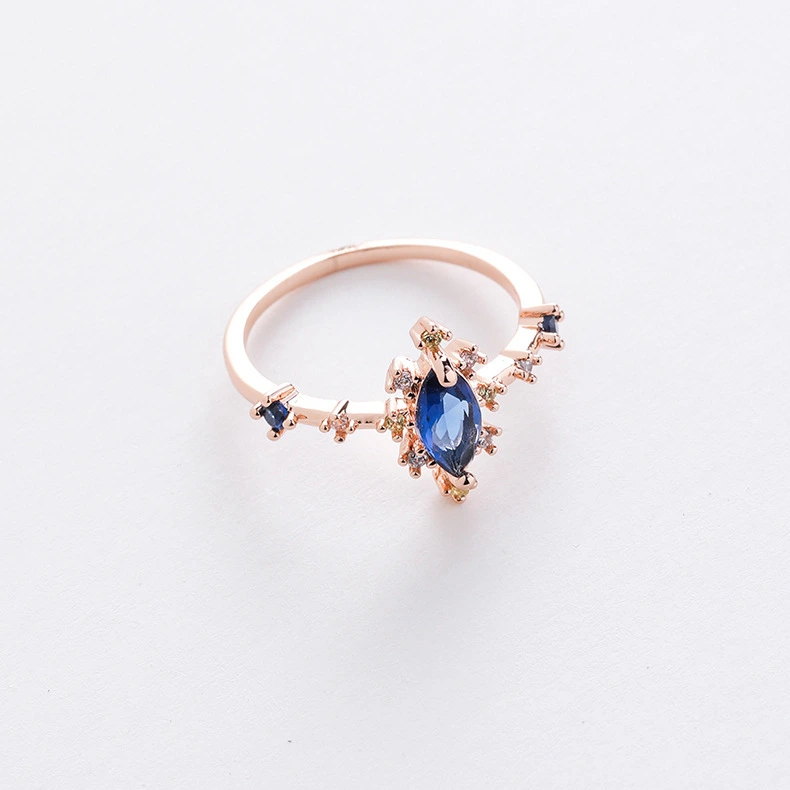 Version Of The New Variety Of Micro-Inlaid Crystal Zircon Ring