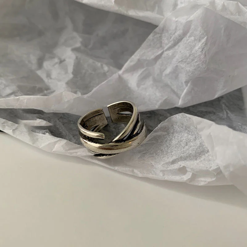 Retro Simple Distressed Roman Numeral Ring