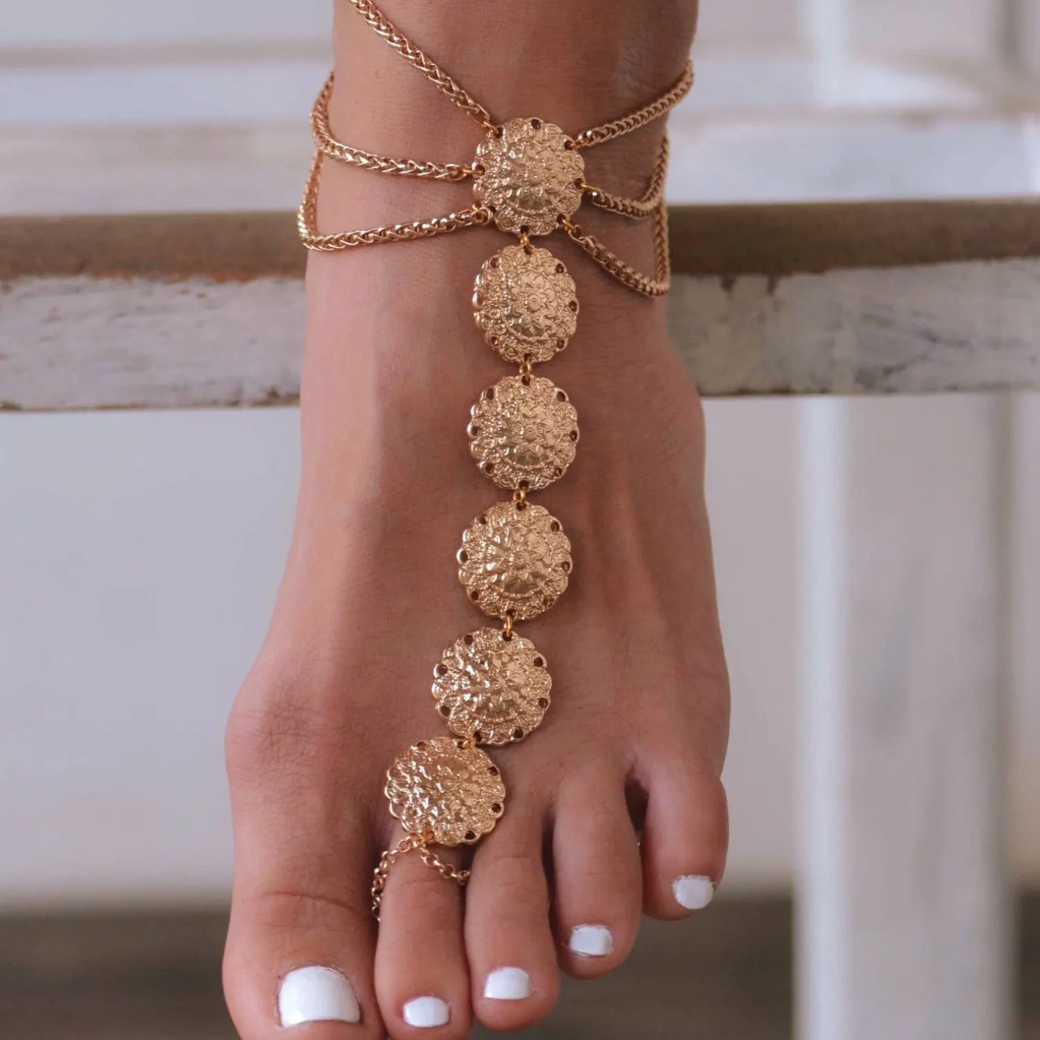 Bohemian Retro Ethnic Style Carved Flower Plate Women'S Anklet