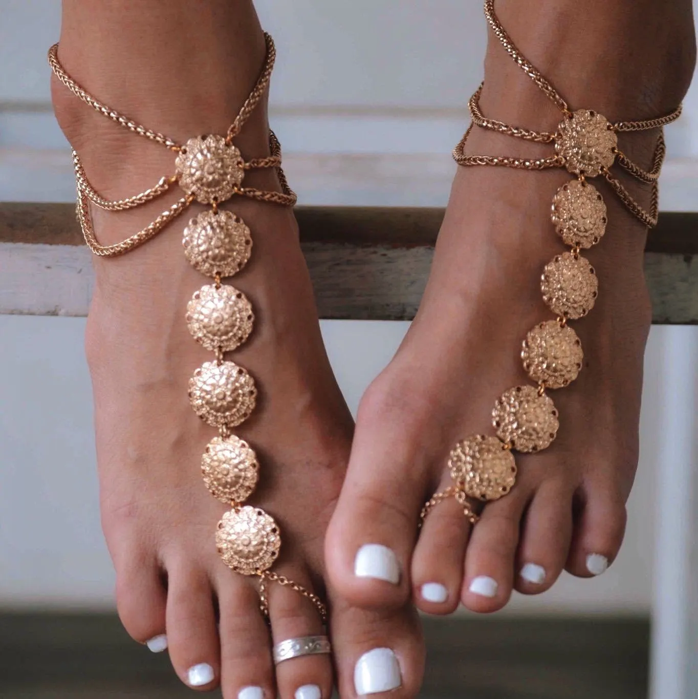 Bohemian Retro Ethnic Style Carved Flower Plate Women'S Anklet